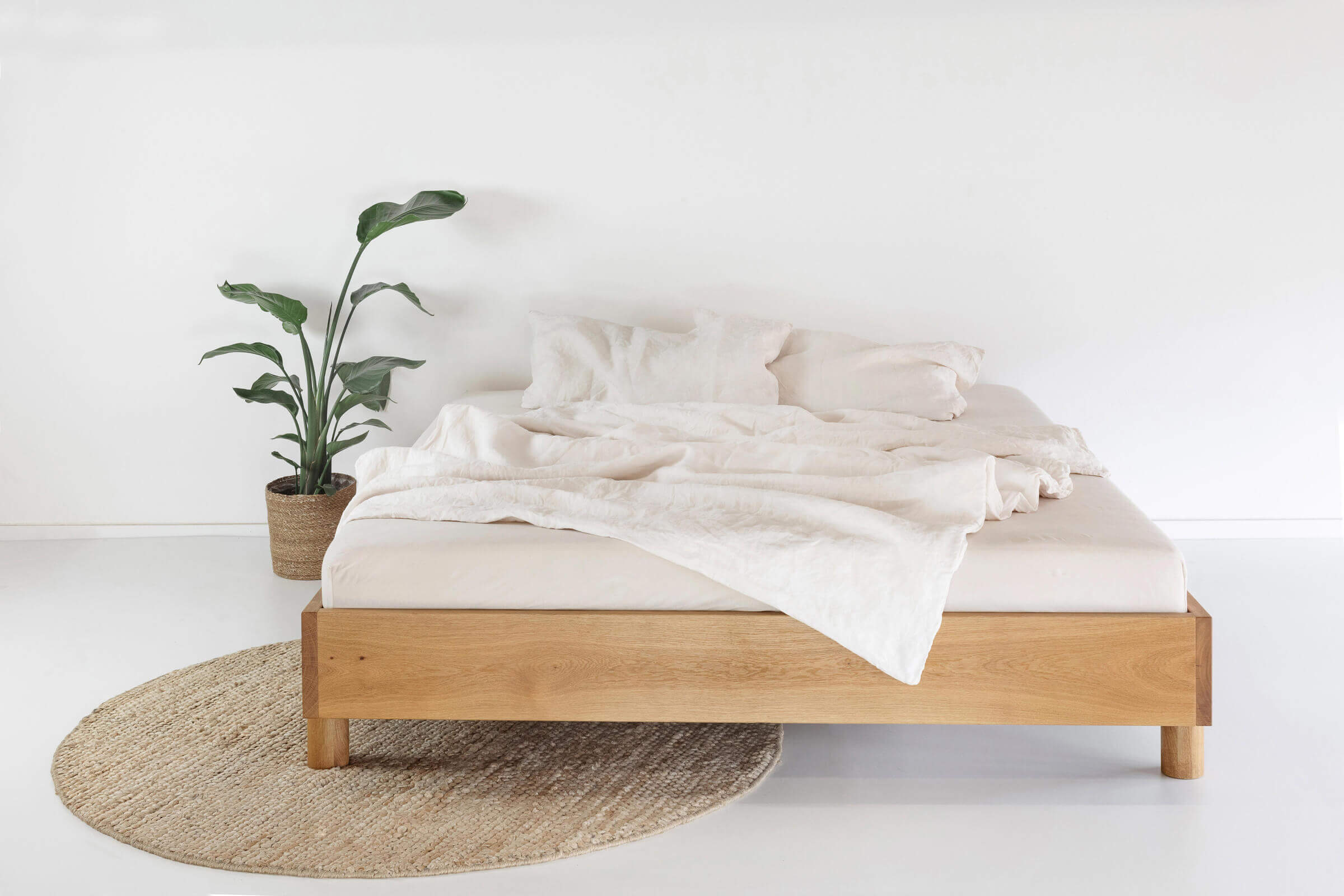 Rondo — Bett aus Massivholz – Bild 2