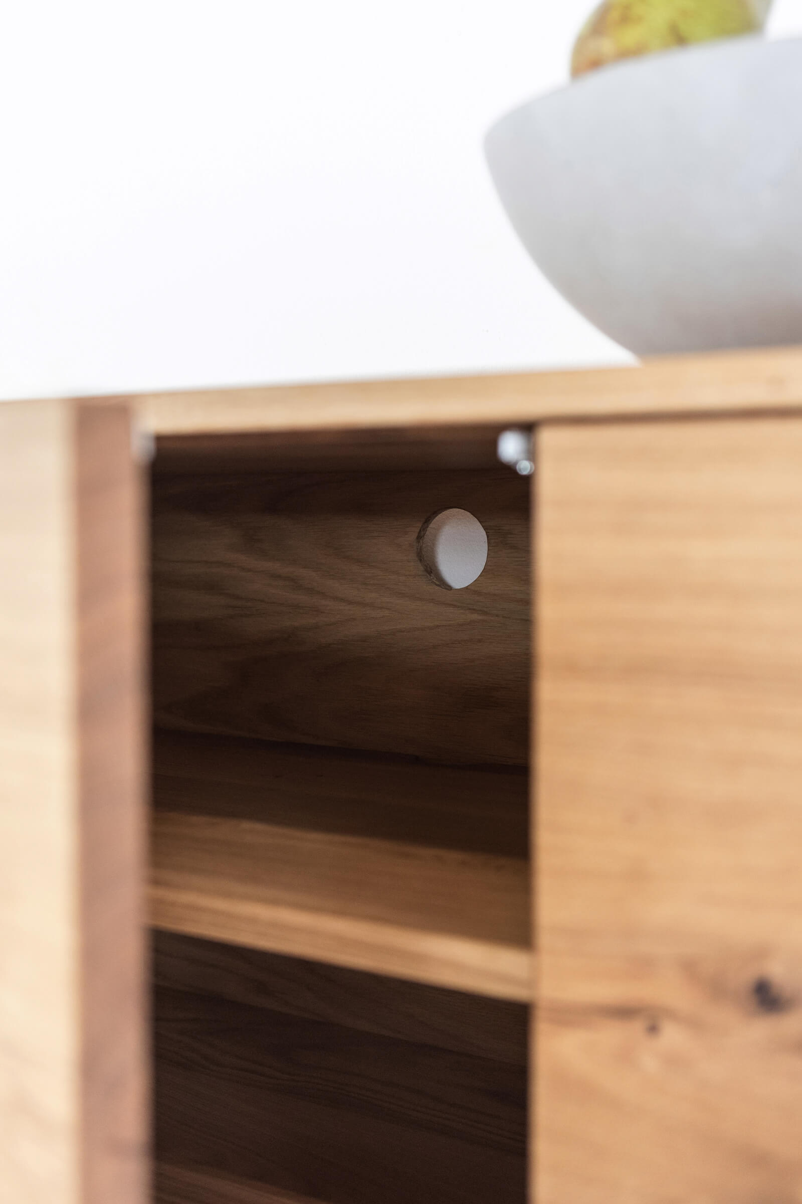 Fino — Sideboard aus Massivholz – Bild 12