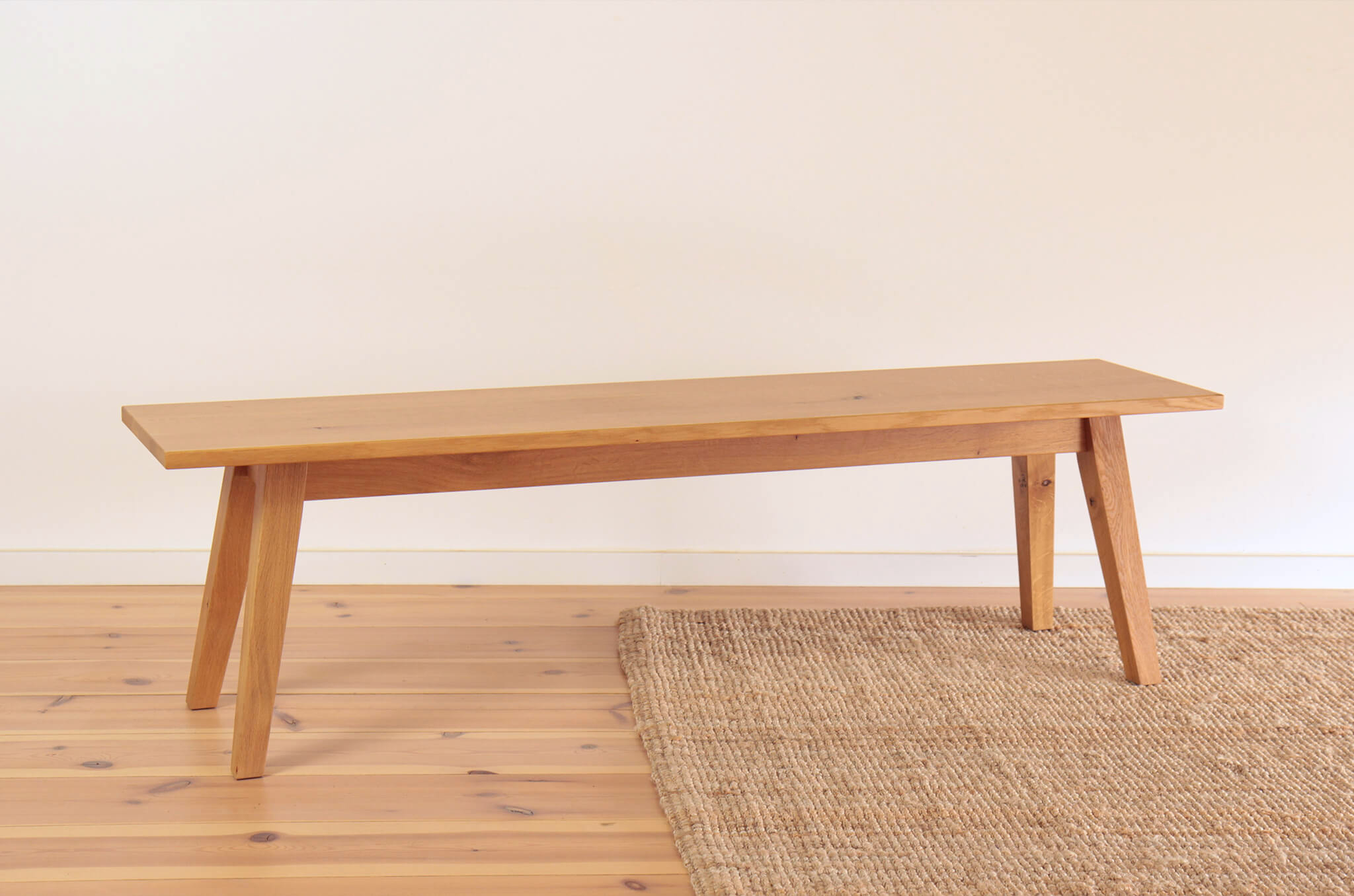 Jo — Sitzbank aus Massivholz – Bild 2