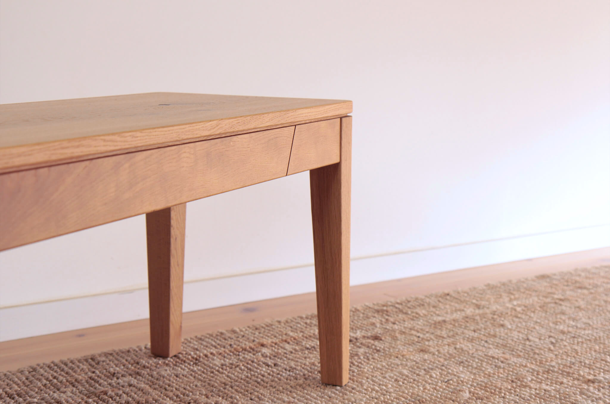 Paul — Sitzbank aus Massivholz – Bild 4